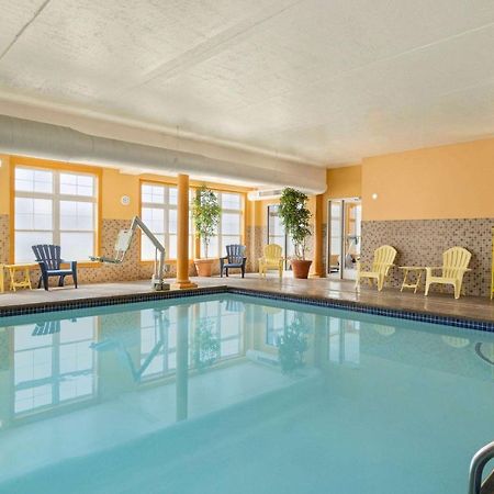 Days Inn By Wyndham Airport/Maine Mall South Portland Eksteriør billede