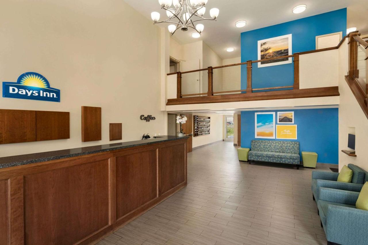 Days Inn By Wyndham Airport/Maine Mall South Portland Eksteriør billede