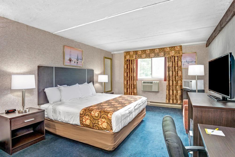 Days Inn By Wyndham Airport/Maine Mall South Portland Eksteriør billede