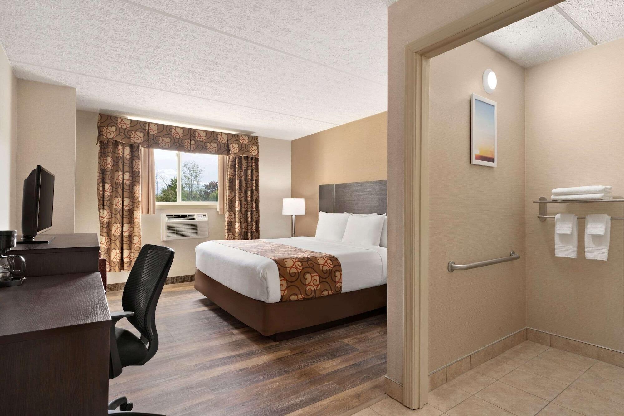 Days Inn By Wyndham Airport/Maine Mall South Portland Eksteriør billede