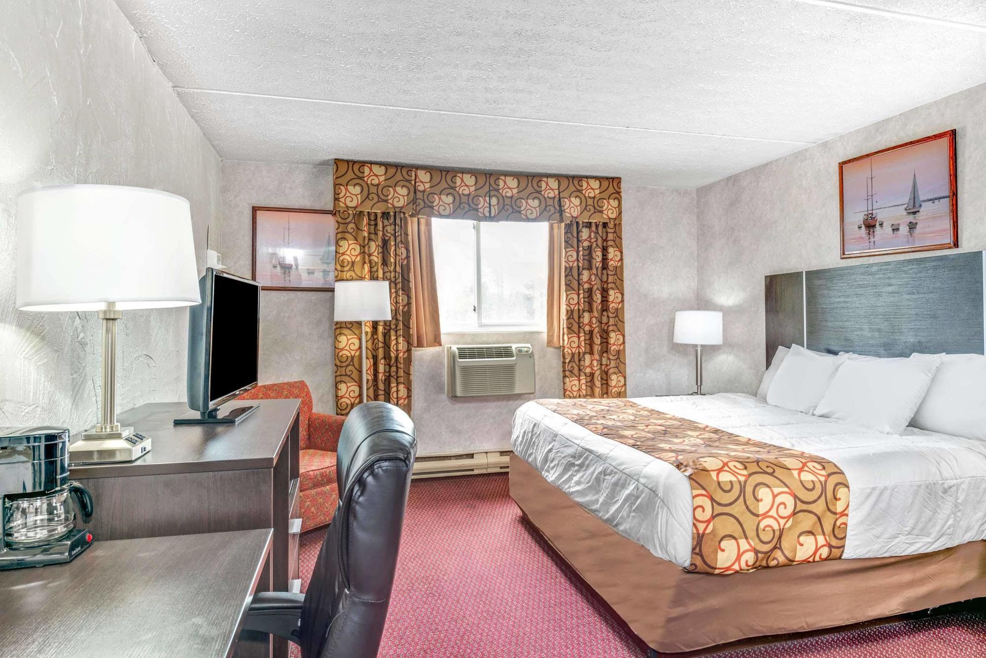 Days Inn By Wyndham Airport/Maine Mall South Portland Eksteriør billede