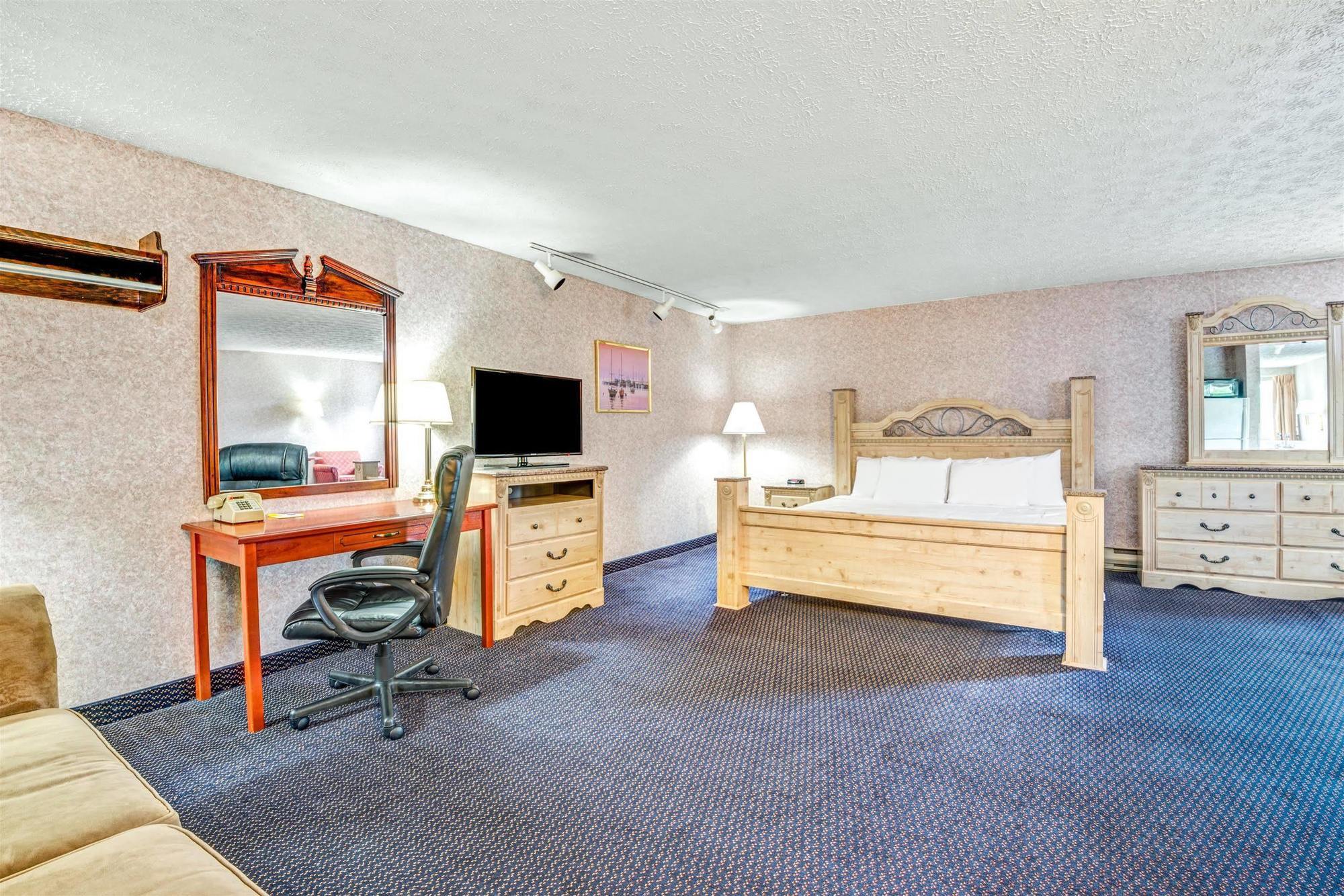 Days Inn By Wyndham Airport/Maine Mall South Portland Eksteriør billede